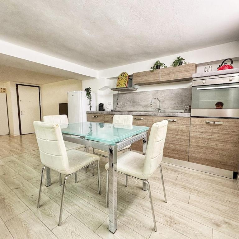 Cozy Basement Apartment Navigli - Appartamento con 2 Camere da Letto - 11