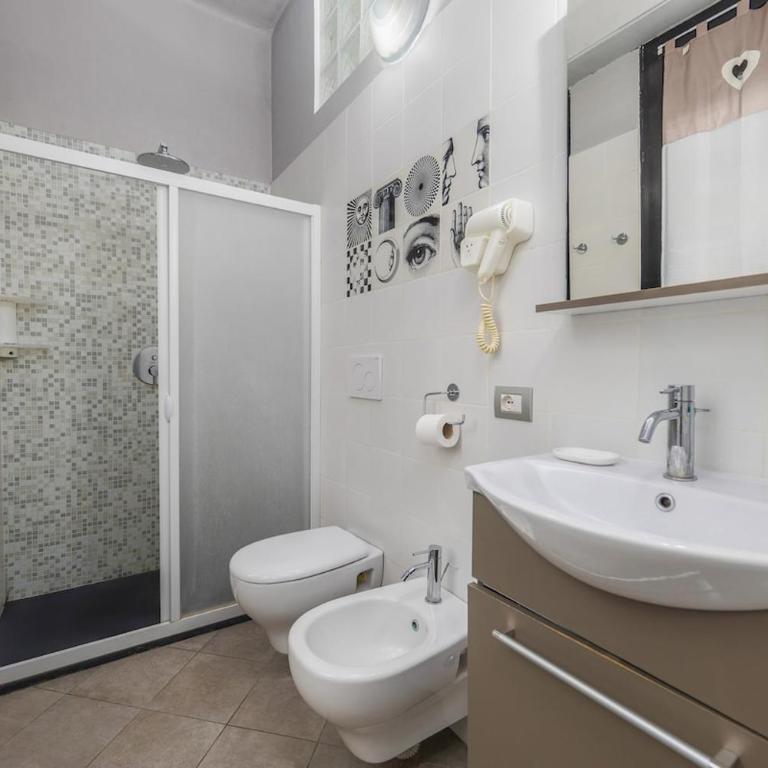 5 min to Metro - Independent - Quiet - Privacy - Appartamento Superior con 1 Camera da Letto - 3