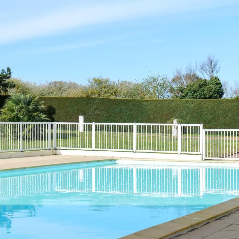 Appartement avec piscine commune - quartier Pironnière - 4 personnes - Apartment mit 1 Schlafzimmer - 16
