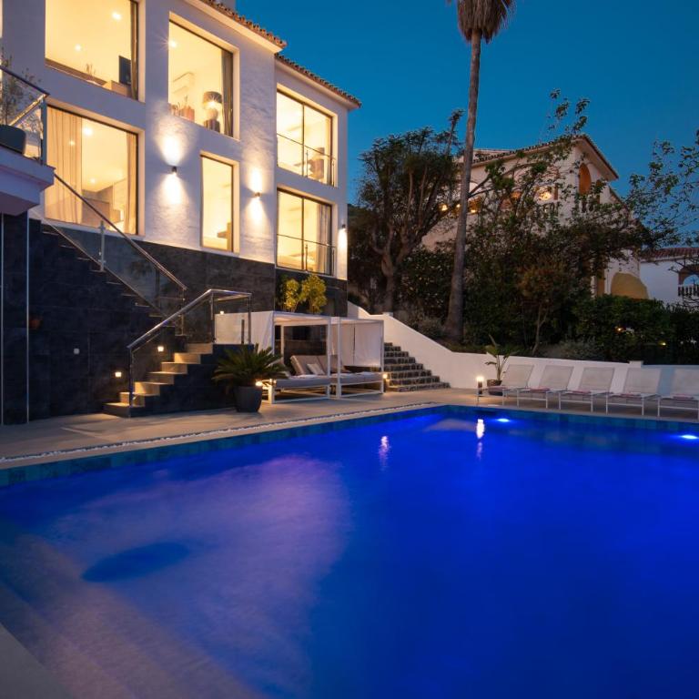 Luxury Villa with Sauna and Heated Pool for 14PAX! - Villa - 57