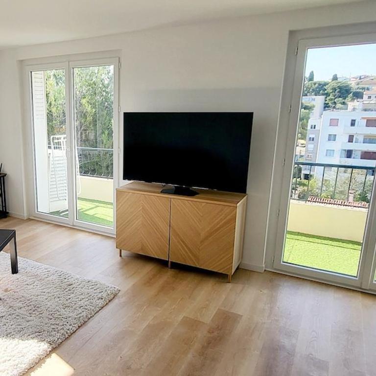 3 pièces cocon dans les hauteurs de Cannes vue mer - Appartement 3 Chambres - 2