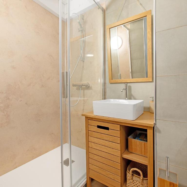 Le Loft Botanique Et Son Parking Gratuit - Appartement 1 Chambre - 12