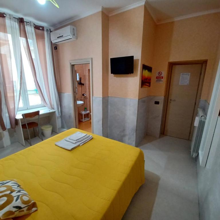 B&B Quattro Palazzi Napoli Centro - Camera Matrimoniale - 12