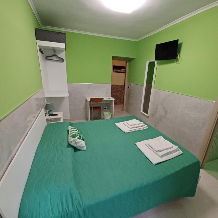 B&B Quattro Palazzi Napoli Centro - Camera Matrimoniale - 14