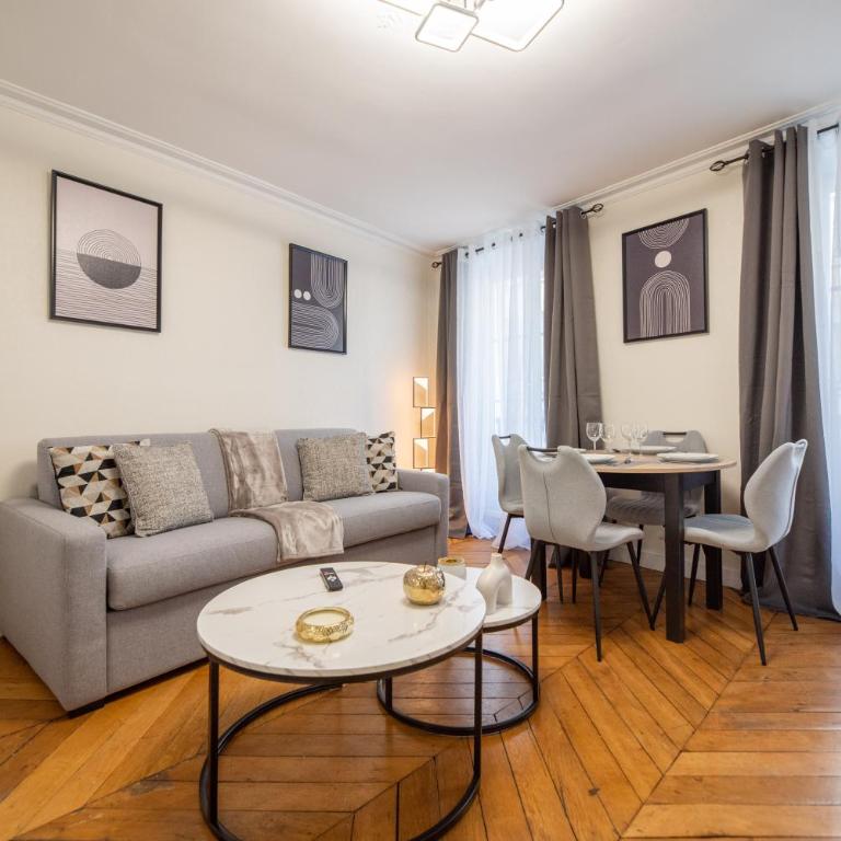 CIA - rue du Colisée, near Champs Élysées - One-Bedroom Deluxe Apartment - 3