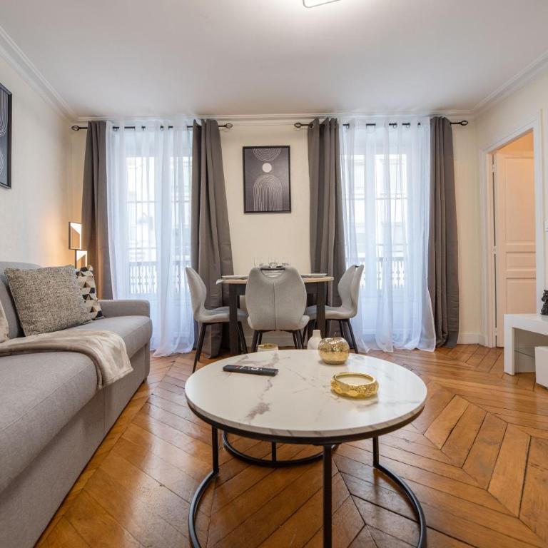 CIA - rue du Colisée, near Champs Élysées - One-Bedroom Deluxe Apartment - 5