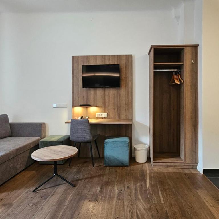 Altstadt Hotel Hofwirt Salzburg - Familienzimmer Plus - 1