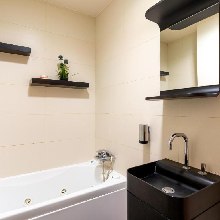 CN2 2bd 2Bth con Piscina y aparcamiento excelente ubicacion - Apartamento de 2 dormitorios - 16
