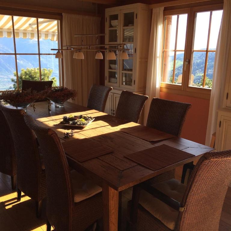 Beautiful chalet with exceptional view - Chalet - 14