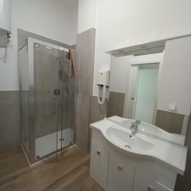 Logical apartments via p rossi 19 milano - Appartamento - 11