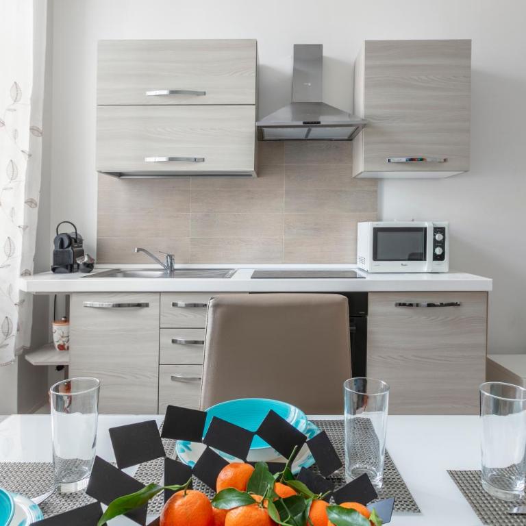DEZA cozy place Manzoni - Appartamento con 2 Camere da Letto - 5