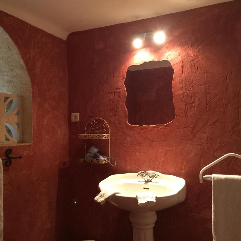 Gites Climatisés Piscine Chauffée La Balancelle - Cottage Cécilia - 27