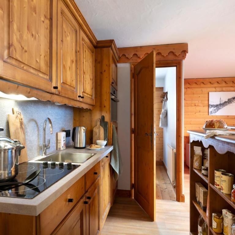Résidence Pierre & Vacances Premium Les Alpages de Reberty - Appartement 2 Chambres Supérieur - Vue sur Montagnes (6 Personnes) - 8