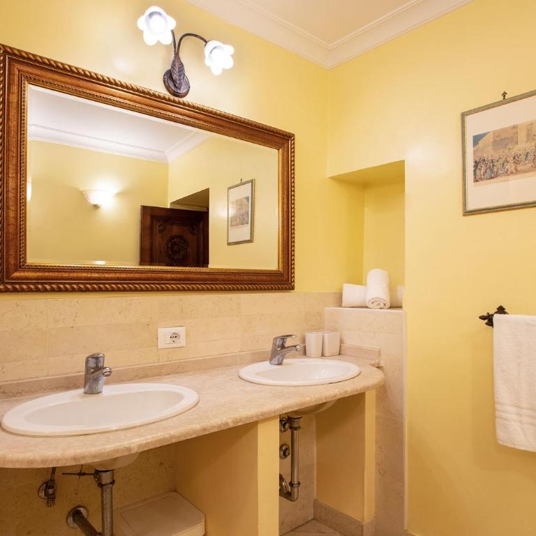 Residenza Sinibaldi - XVII century experience - Five-Bedroom House - 4