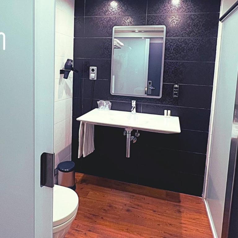 Num Hotel - Triple Room - 6