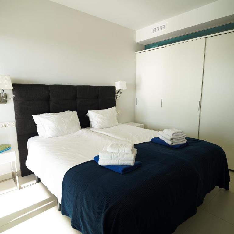 Olene Apartment, Hill Collection - Two-Bedroom Apartment - 14