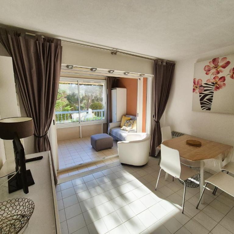 150 m plage, domaine privé avec piscine - Studio - 4
