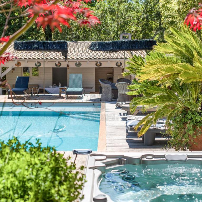 Superbe villa de plage avec piscine chauffée et jacuzzi proche des plages - Villa - 2