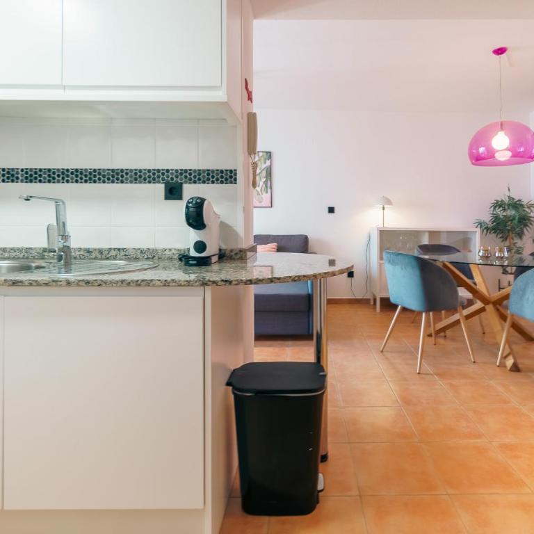 Renteando Albir Apartments - Apartment with Pool View - 4