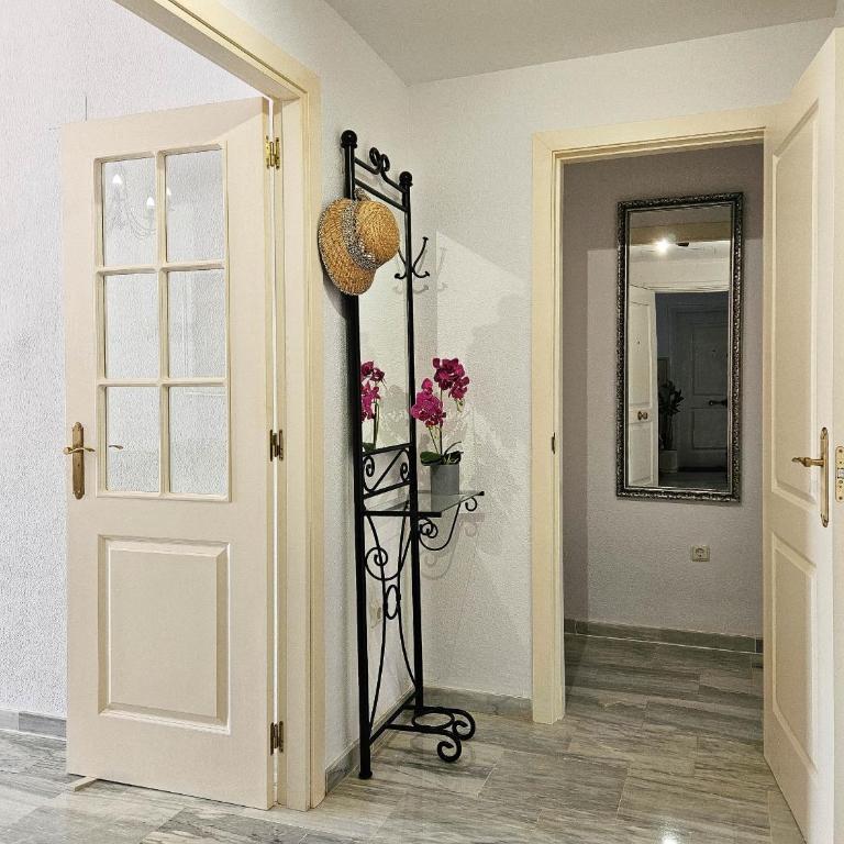 2 bed garden apartment Las Mimosas Cabopino - Apartamento de 2 dormitorios con vistas al jardín - 11