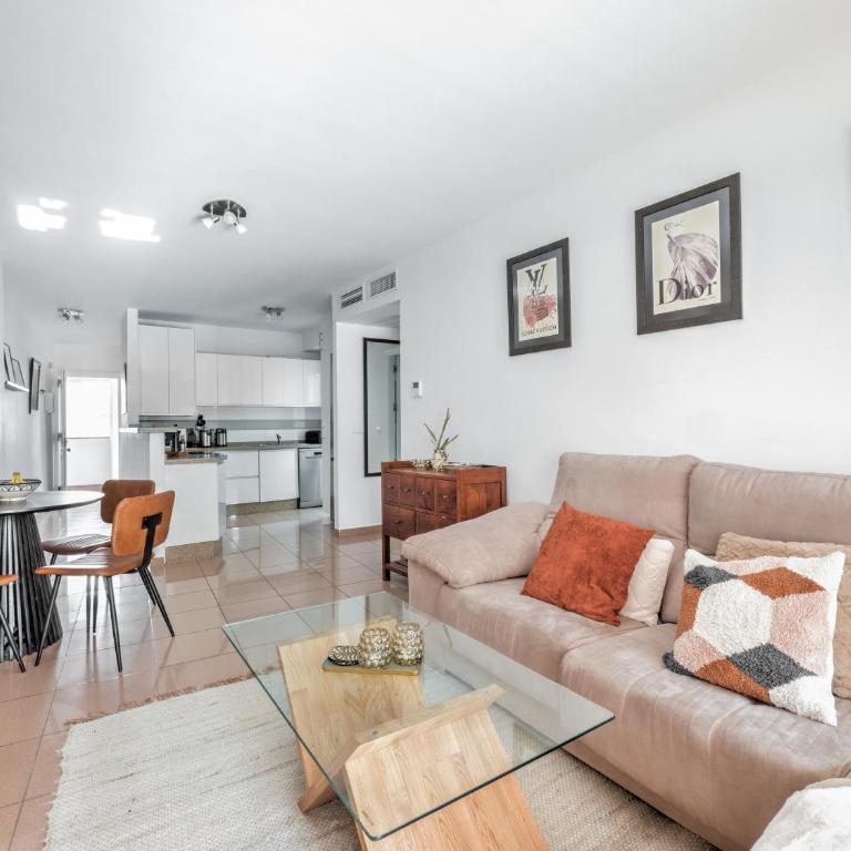 Beachfront apartment with sea view at Burriana beach, Nerja - Apartamento de 2 dormitorios - 12