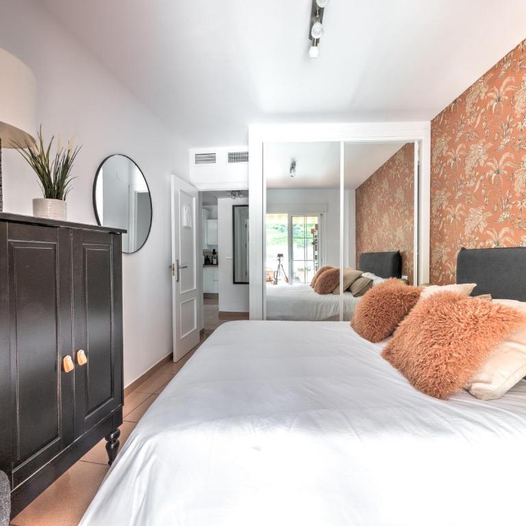 Beachfront apartment with sea view at Burriana beach, Nerja - Apartamento de 2 dormitorios - 5