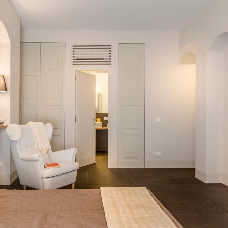 B&B Vicere Speciale - Camera Matrimoniale con Balcone - 4