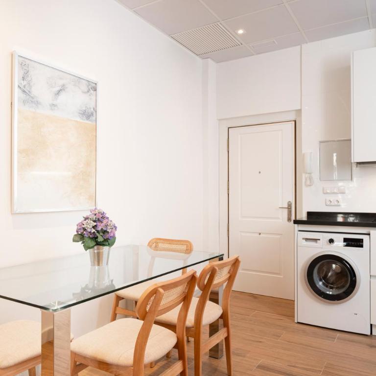 EnjoyGranada PLAZA DEL CARMEN 1B - Two-Bedroom Superior Apartment - 18