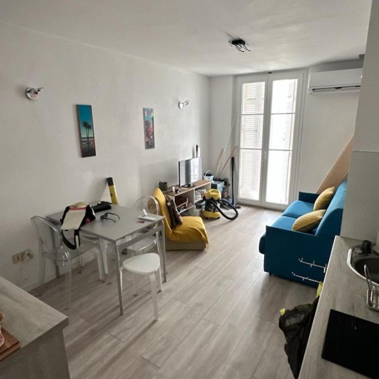 Appartement 2 pieces centre Menton jardin Bioves 4 nuits minimum - Appartement 1 Chambre - 2