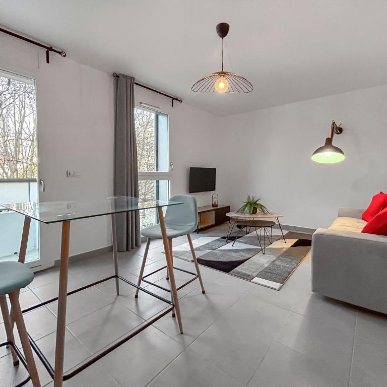 Studio Lumineux Avec Balcon - Studio - 1