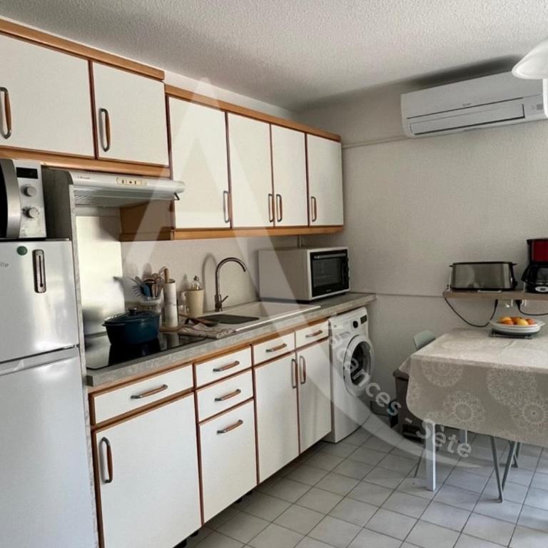 Quartier plage 1 chambre Parking Climatisation Internet - Apartment mit 1 Schlafzimmer - 10
