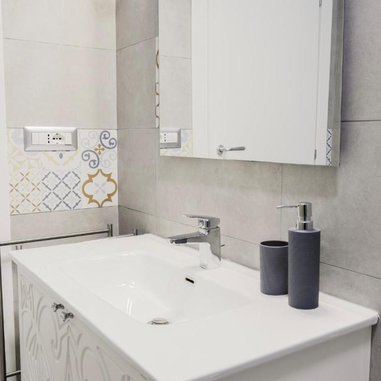 Roma Tuscolana Happy Place - Appartement 2 Chambres avec Balcon - 18
