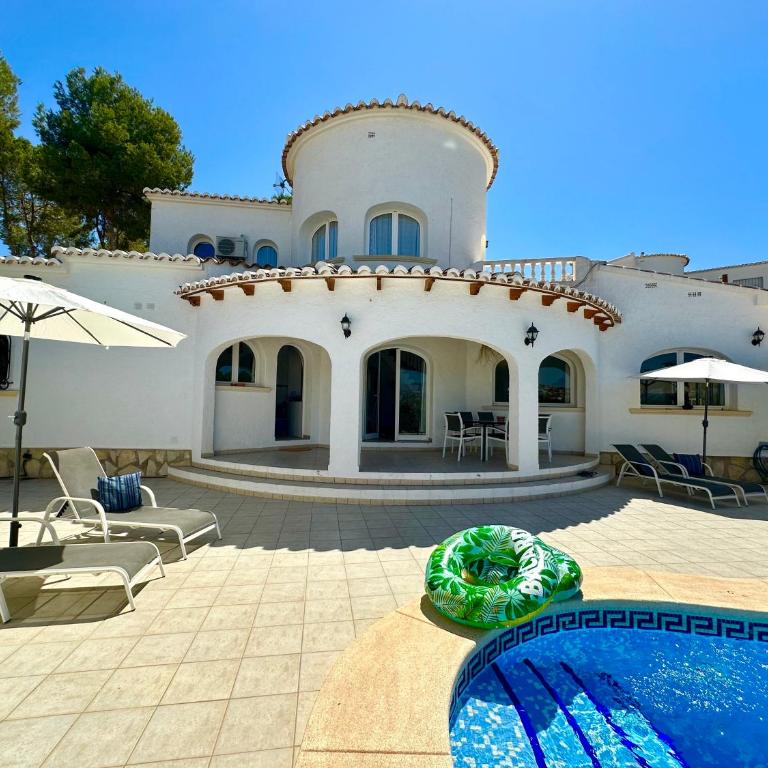 3 Bedroom villa, walking distance to Moraira - Villa de 3 dormitorios - 5