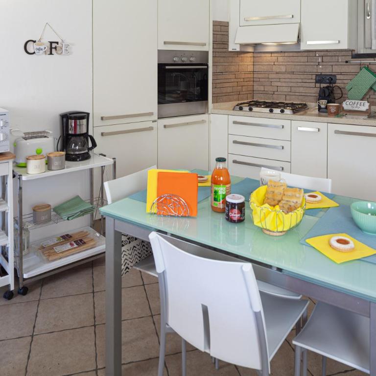 Ca' du Keccu - Appartamento con 1 Camera da Letto con Balcone e Vista Città - 14