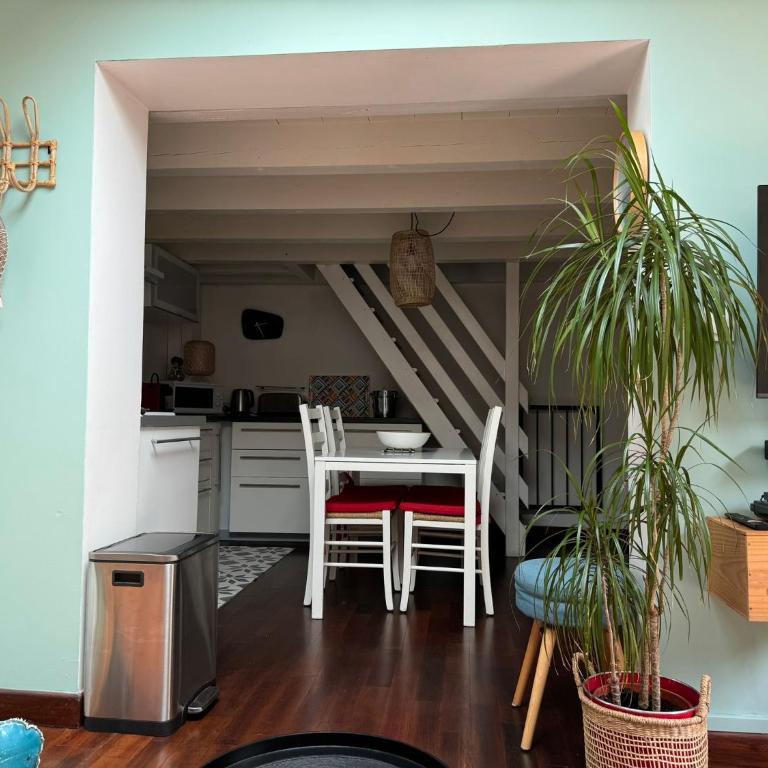 Appartement au calme - 3 étoiles - Two-Bedroom Apartment - 4