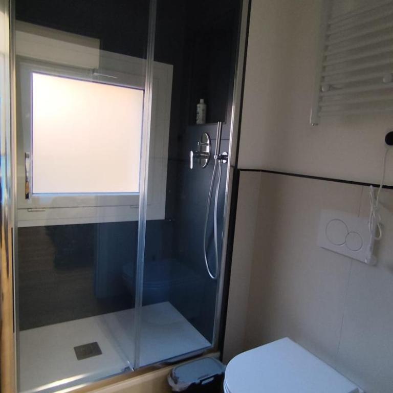 Unmei Home - Camera Matrimoniale con Bagno Privato - 2