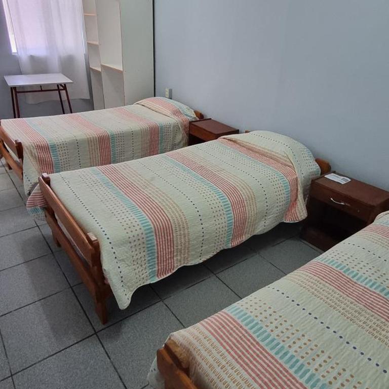 Hostal Amunategui- Sucursal Aguirre - Triple Room with Private Bathroom - 3