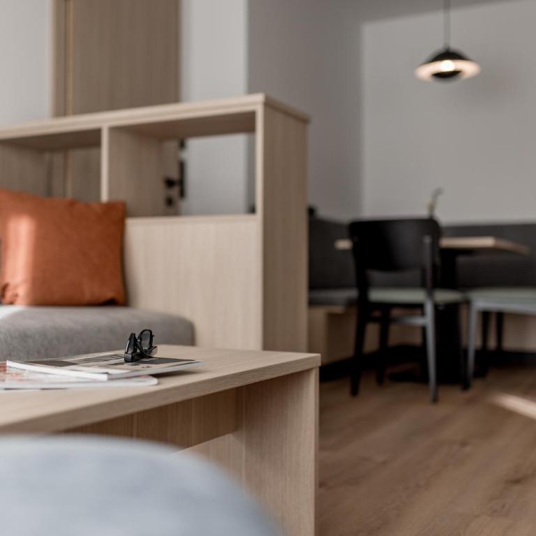 Aparthotel Tante Trude - Rooms & Apartments, Ötz - One-Bedroom Apartment with Balcony - 13