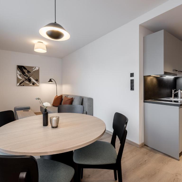 Aparthotel Tante Trude - Rooms & Apartments, Ötz - One-Bedroom Apartment with Balcony - 20