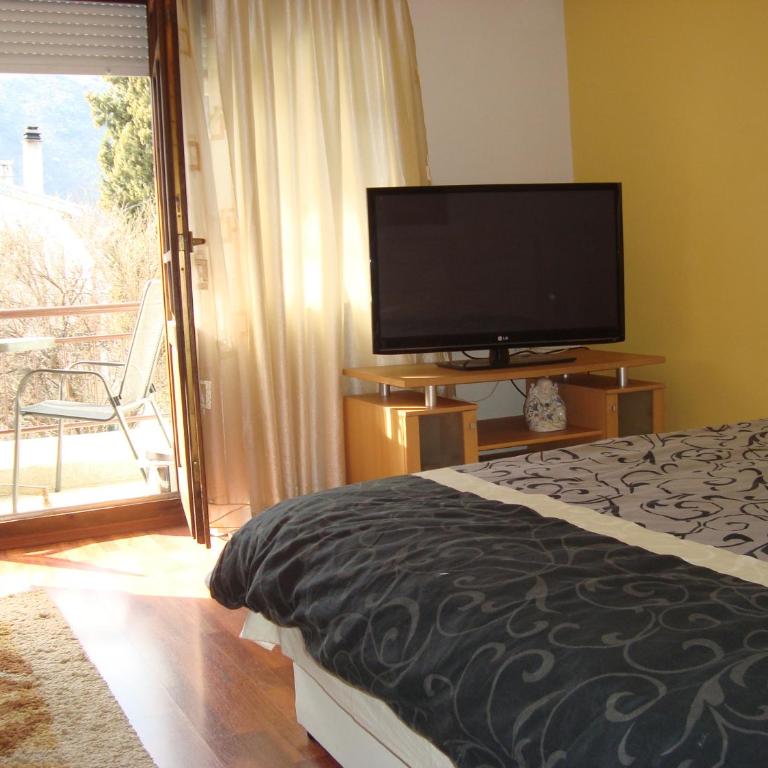 Hostel Nina Mostar - Double Room with Shared Bathroom - 3