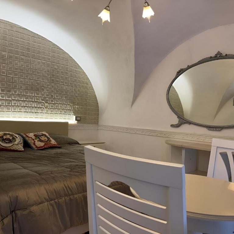 Attardo's House - Two-Bedroom House - 4