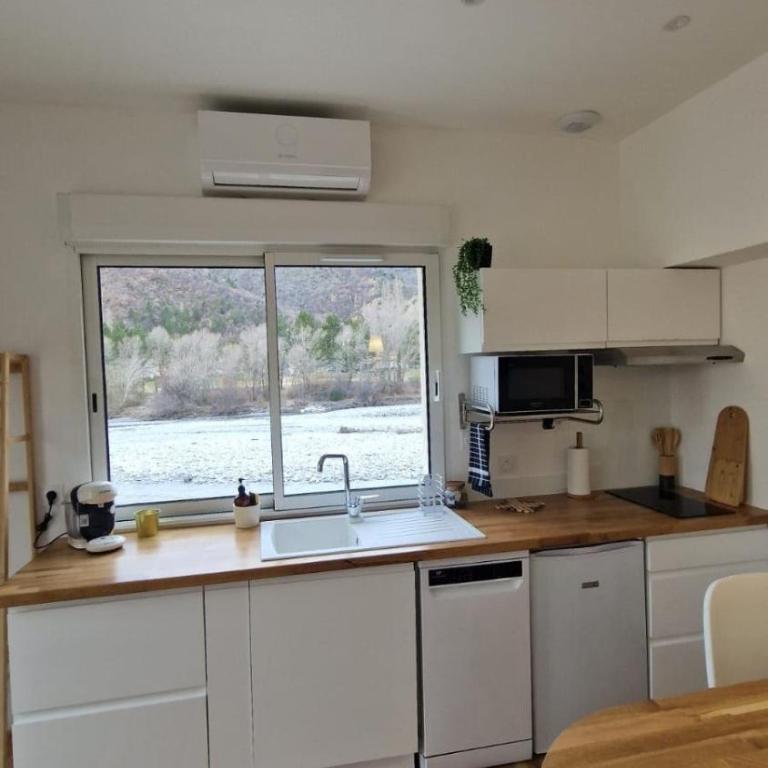 Au bord de la rivière - Appartement 1 Chambre - 34