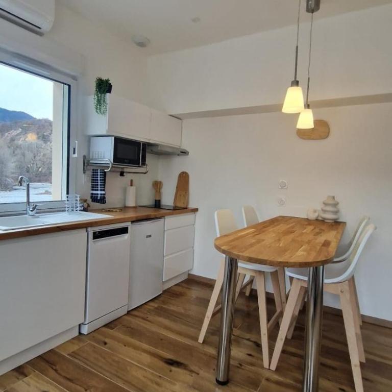Au bord de la rivière - Appartement 1 Chambre - 29