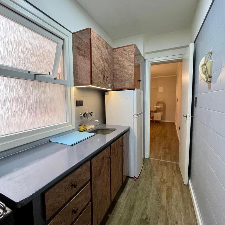 Practico departamento céntrico - Apartamento de 1 dormitorio - 2