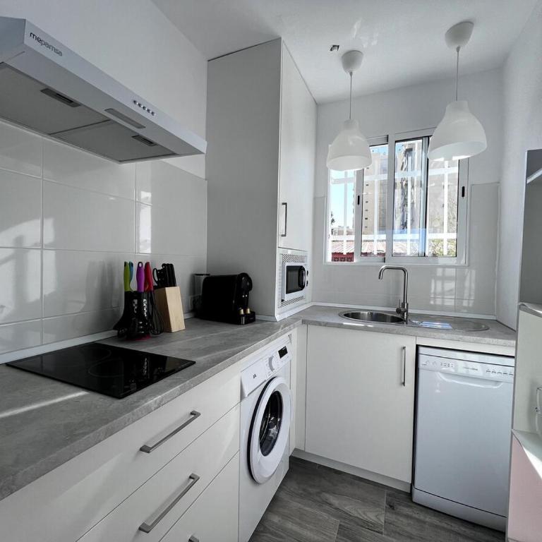 Kansas City 721 - Three-Bedroom Apartment - 6
