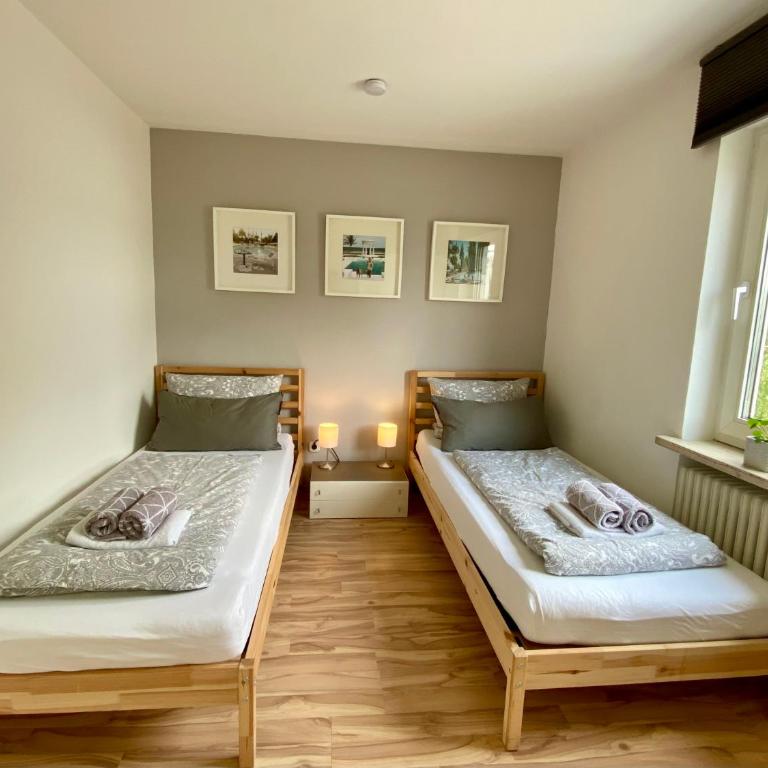 urbanAPARTMENTS Memmingen - mit Küche & Parkplatz - Apartment mit 3 Schlafzimmern und Balkon - 2