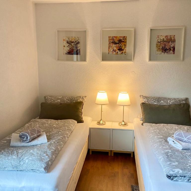 urbanAPARTMENTS Memmingen - mit Küche & Parkplatz - Apartment mit 3 Schlafzimmern und Balkon - 6