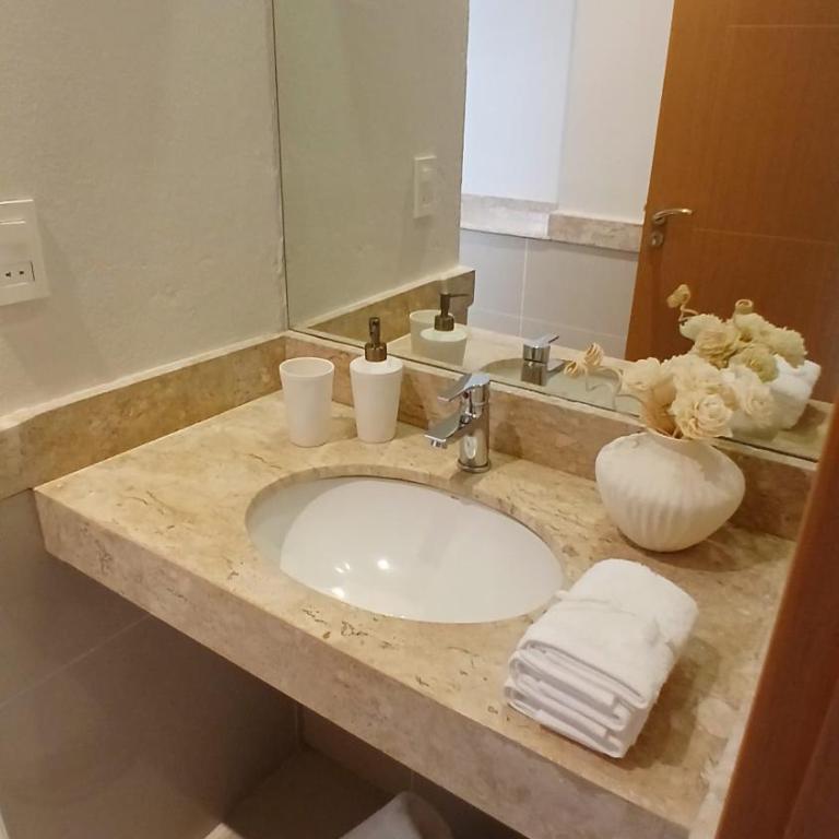 Amplio departamento en Asunción - Three-Bedroom Apartment - 8