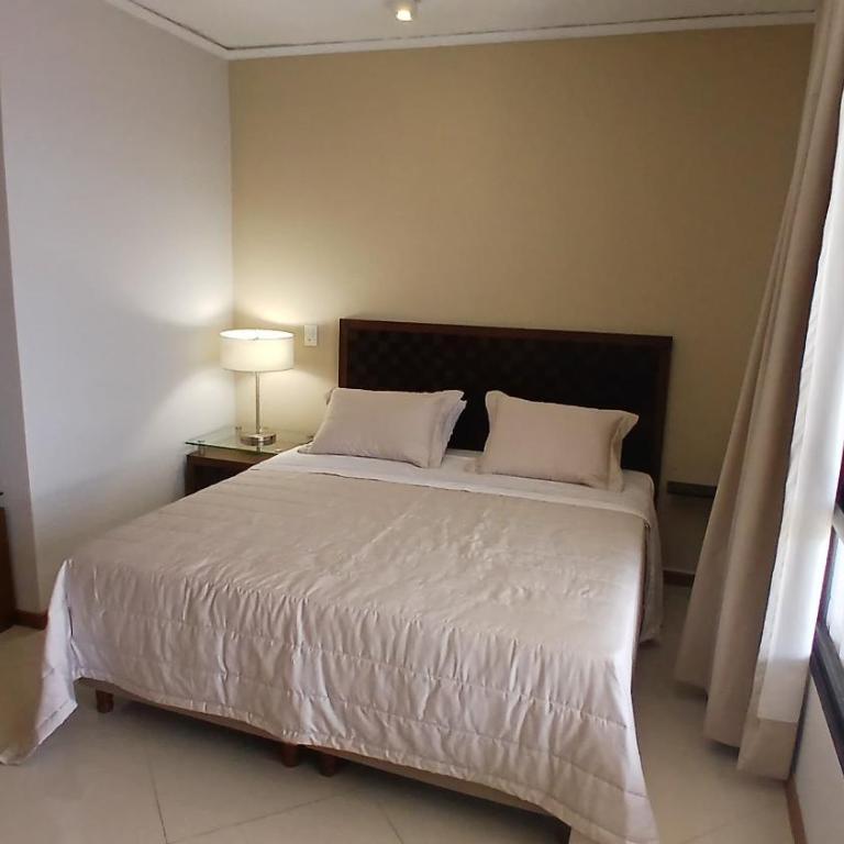 Amplio departamento en Asunción - Three-Bedroom Apartment - 4