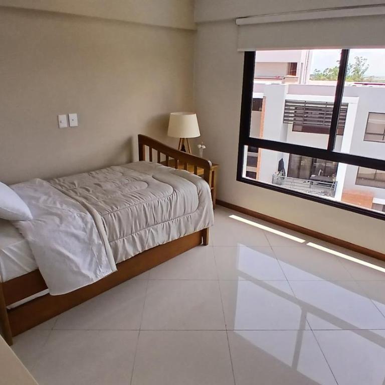 Amplio departamento en Asunción - Three-Bedroom Apartment - 31